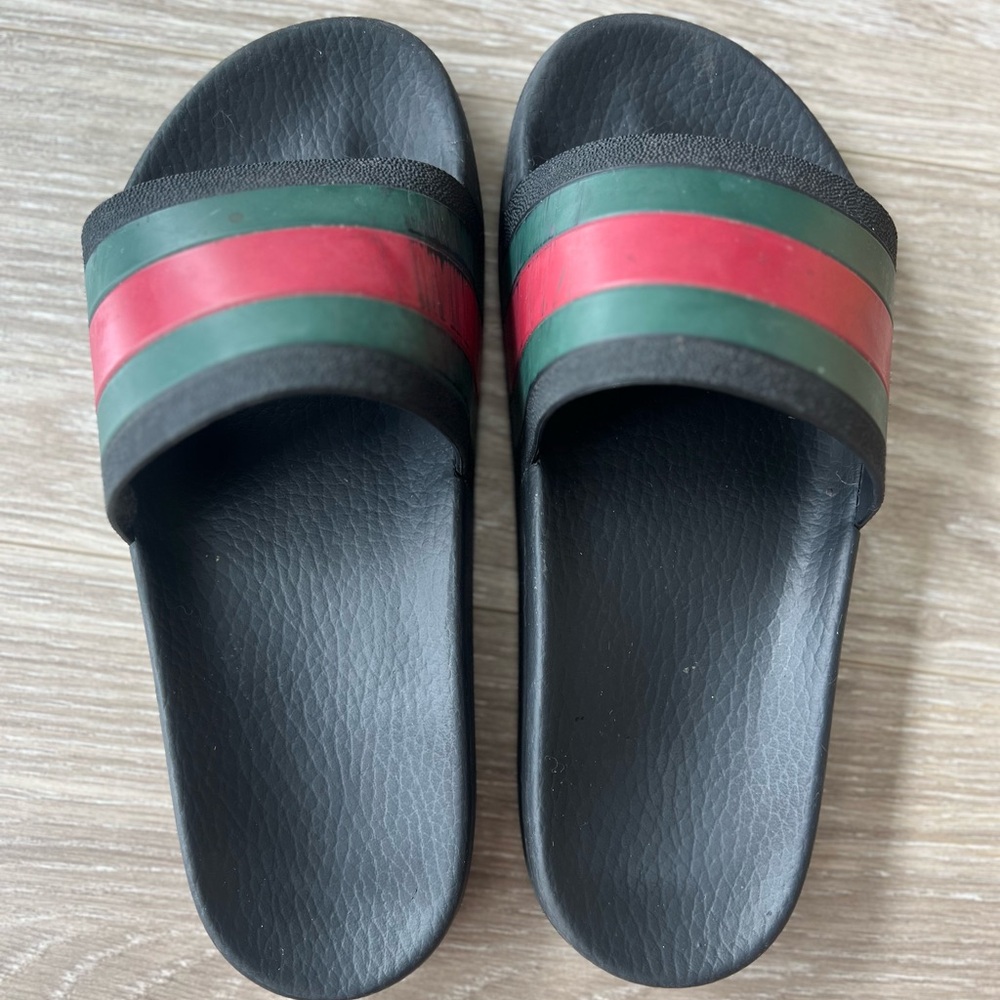 Women’s Gucci Slides size 7